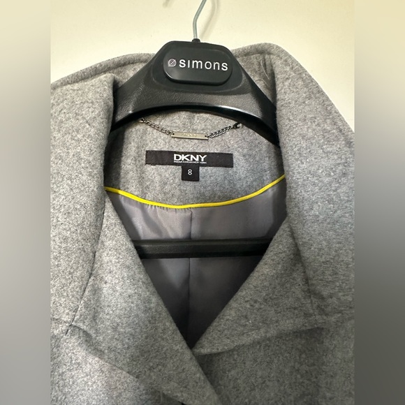 DKNY coat - Picture 3 of 4